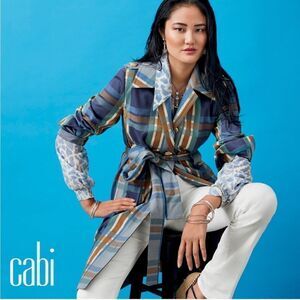 Cabi Blue & Tan Plaid Highclere Trench Jacket. Size Medium. NWOT